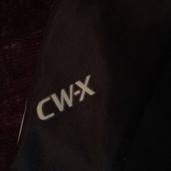 CW-X compression running pants - Picture 3 of 6